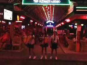 Deux filles de 19 an ...