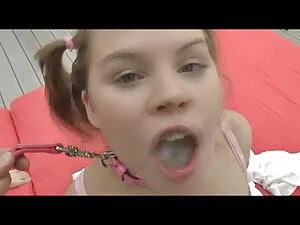 Teen lesbo baise la  ...
